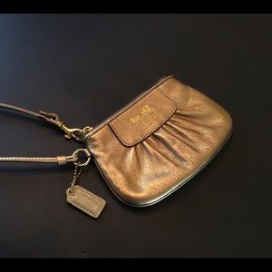 Coach Wristlet Gold * New *